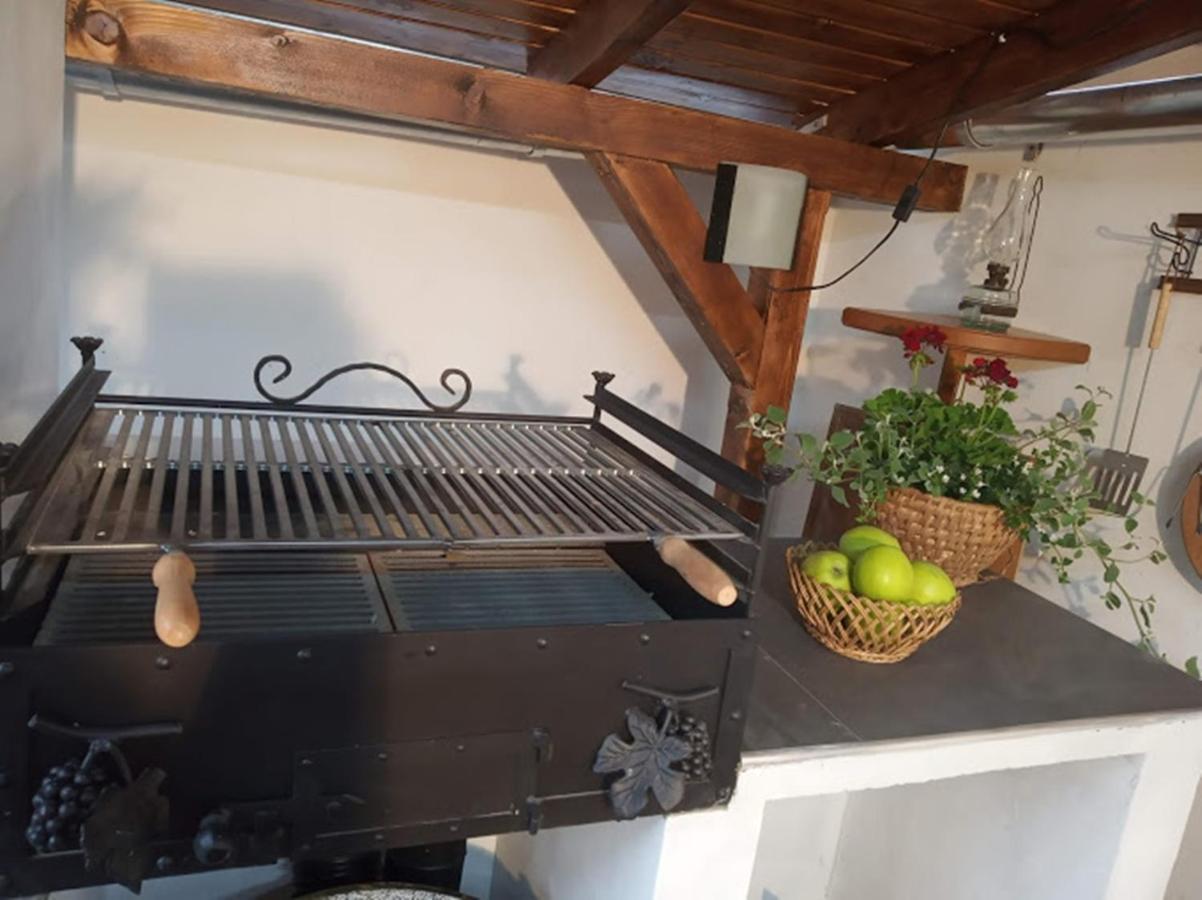 Bazsi Apartman Hajdúszoboszló Eksteriør bilde