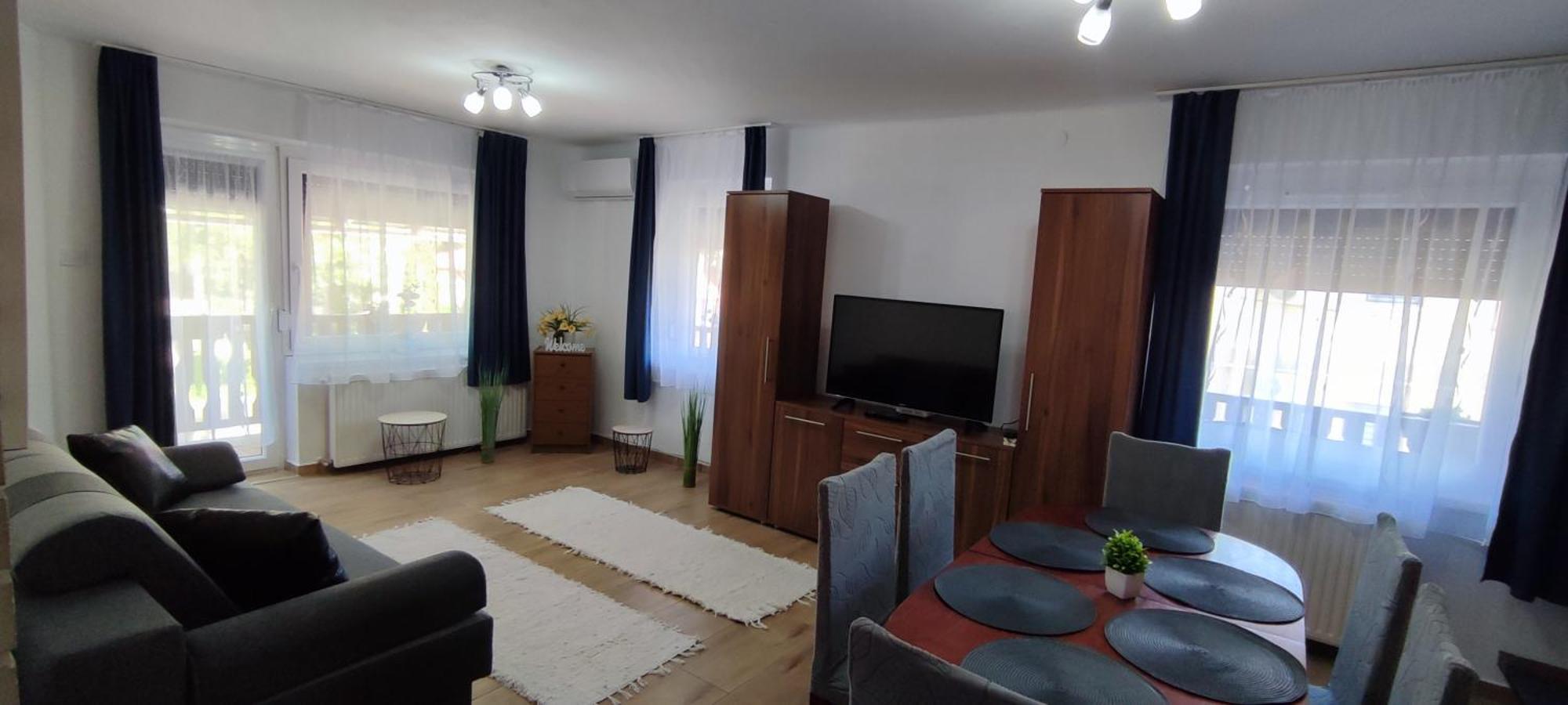 Bazsi Apartman Hajdúszoboszló Eksteriør bilde